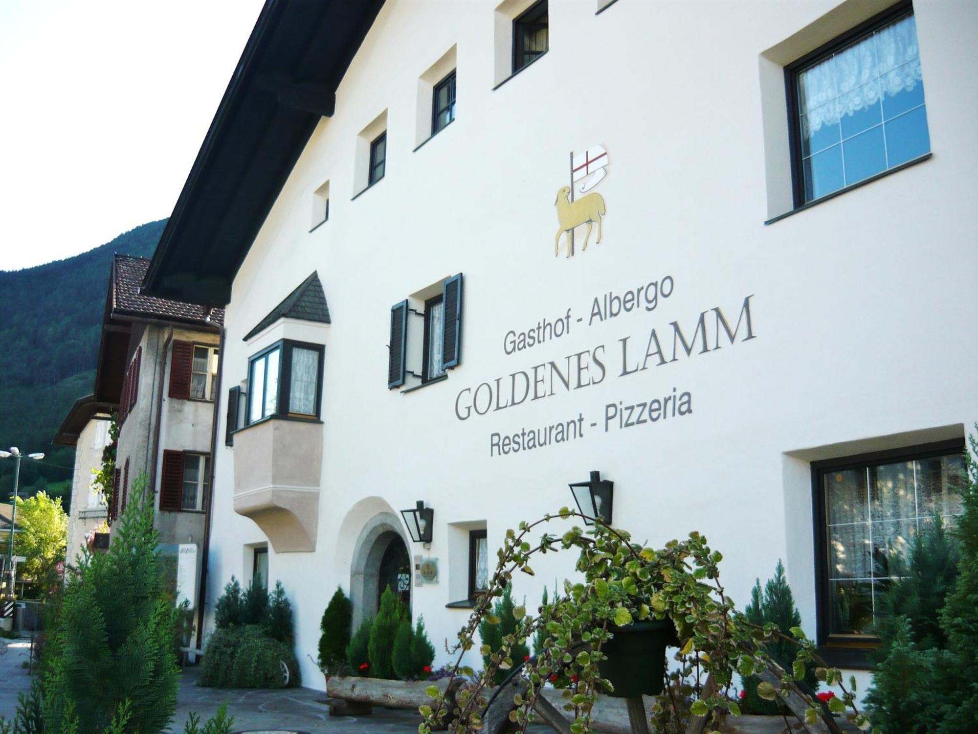 Gasthof Goldenes Lamm Vahrn Eksteriør bilde
